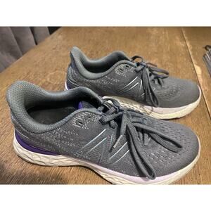 Women’s sz 7 New Balance W880 V14 Running Shoes Used Grey/ Purple